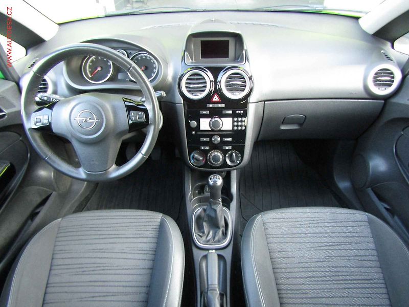 Opel Corsa (2014) 1.2i, ČR, Active, AC - fotka 8 z 21