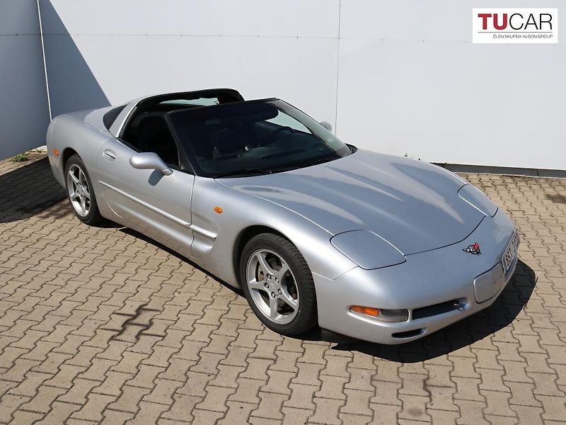 Chevrolet Corvette (2002) 5.7 V8 Targa  - fotka 5 z 22