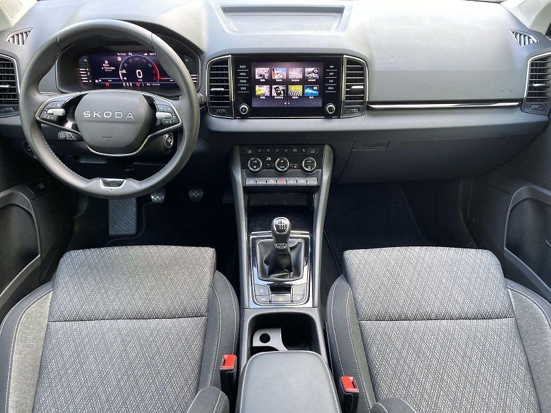 Škoda Karoq (2025) 1.5 TSI Top Selection - fotka 5 z 34