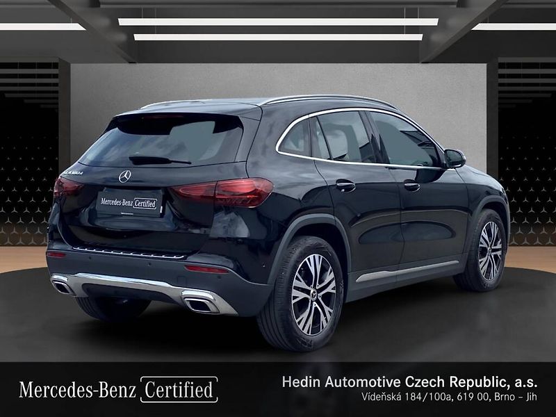 Mercedes-Benz GLA (2024) 180 d - fotka 5 z 25