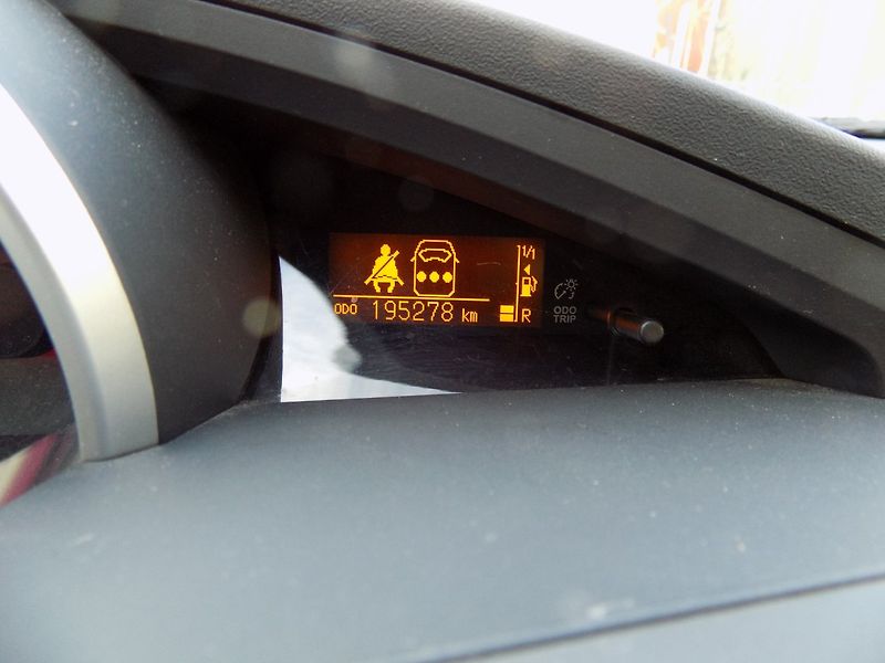 Toyota Verso (2013) 2.0 D-4D/1.Maj.ČR/keyless-go/ - fotka 32 z 47