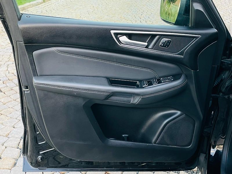 Ford Galaxy 2.0TDCi MANUÁL 7MÍST VÝHŘEV - fotka 32 z 57