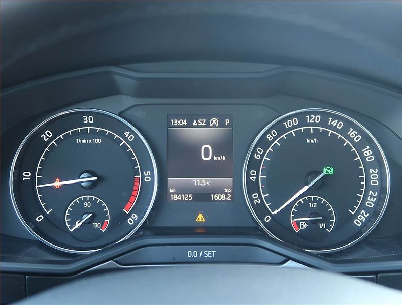 Škoda Superb (2017) Style Plus 2.0 TDI, Automat - fotka 11 z 16