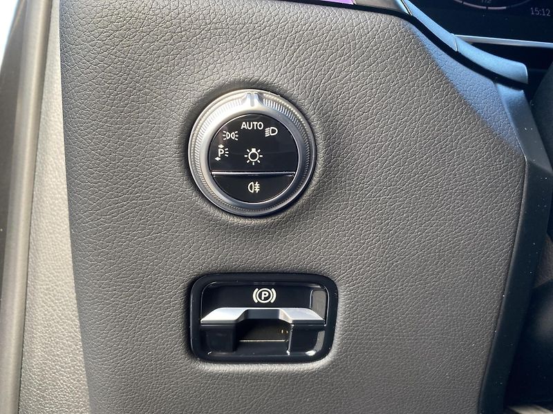 Mercedes-Benz GLC GLC 220d 4M kupé AVANTGARDE - fotka 23 z 27