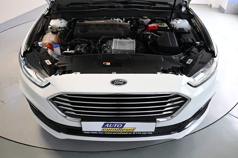 Ford Mondeo (2022) 2.0 LED SONY TITANIUM Webasto - fotka 31 z 35