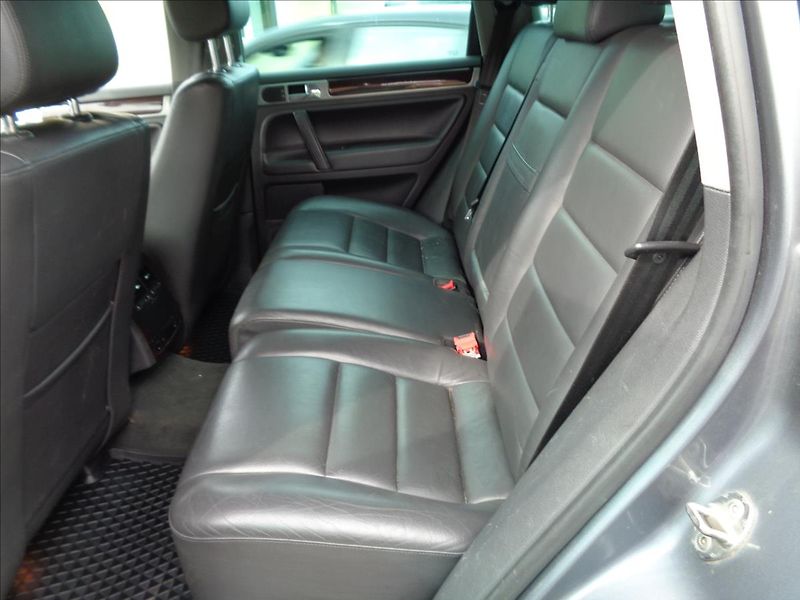 Volkswagen Touareg 3,0 - fotka 15 z 18