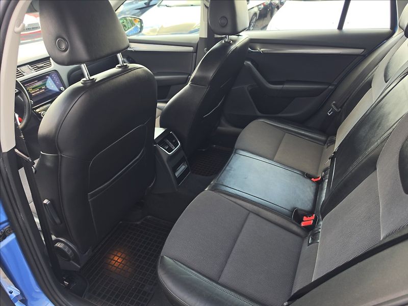 Škoda Octavia 1,4 TSi 110KW Style+ ALU TZ - fotka 26 z 45