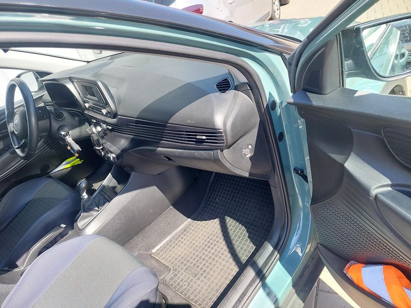 Hyundai Bayon (2021) 1.2 Comfort - fotka 17 z 26