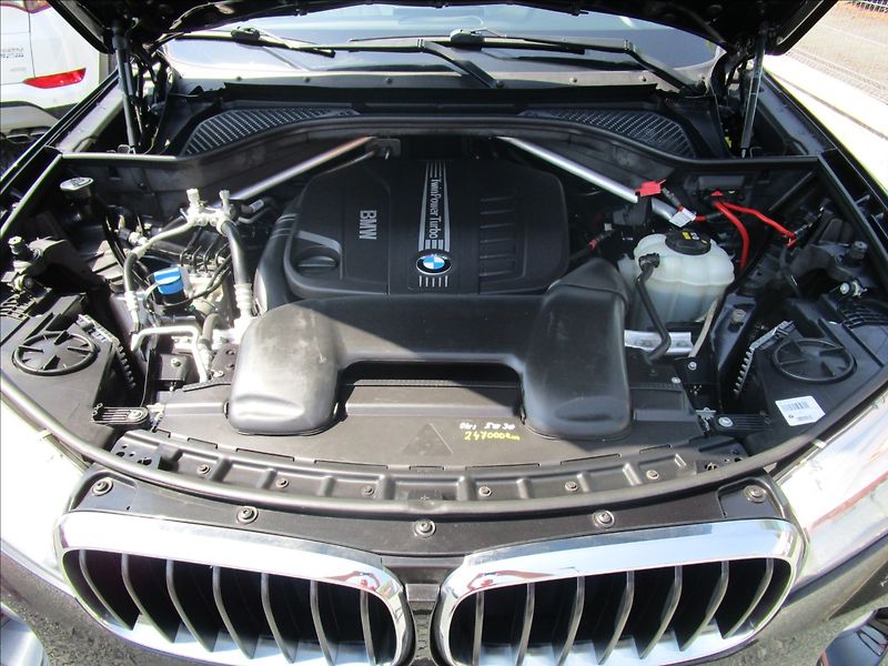BMW X5 xDrive 30d M-Paket  ČR - fotka 65 z 70