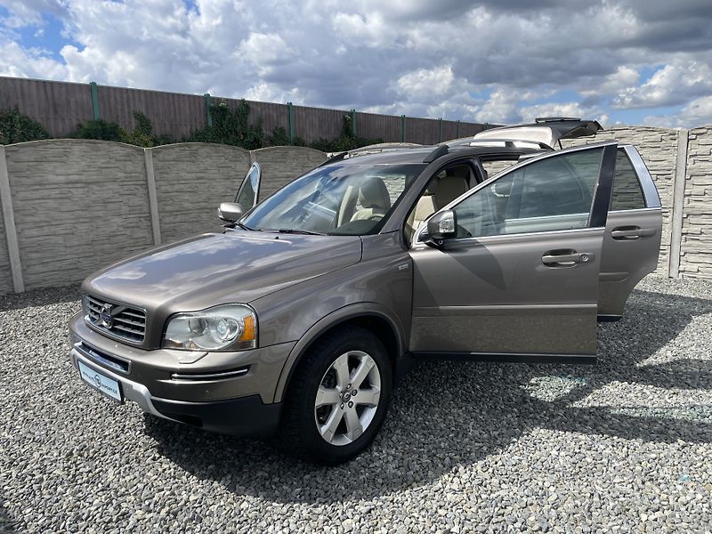Volvo XC90 2.5TDi D5 200PS AWD R-DESIGN!! - fotka 158 z 180