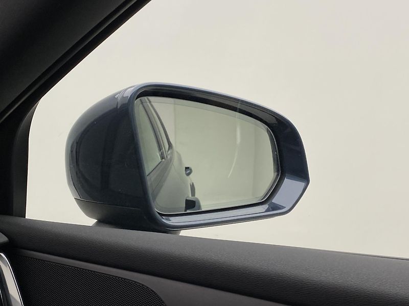 Volvo V60 CC B4 AWD BRIGHT PLUS AUT  - fotka 33 z 41
