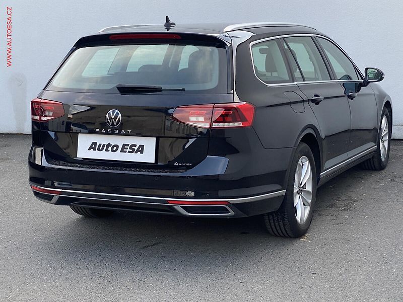 Volkswagen Passat (2021) 2.0TDi 4x4, ČR, Elegance - fotka 4 z 19
