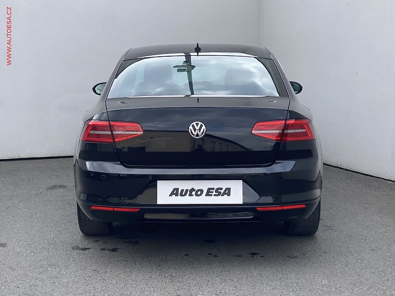 Volkswagen Passat (2015) 1.4 TSi, Comfortline, LED - fotka 5 z 18