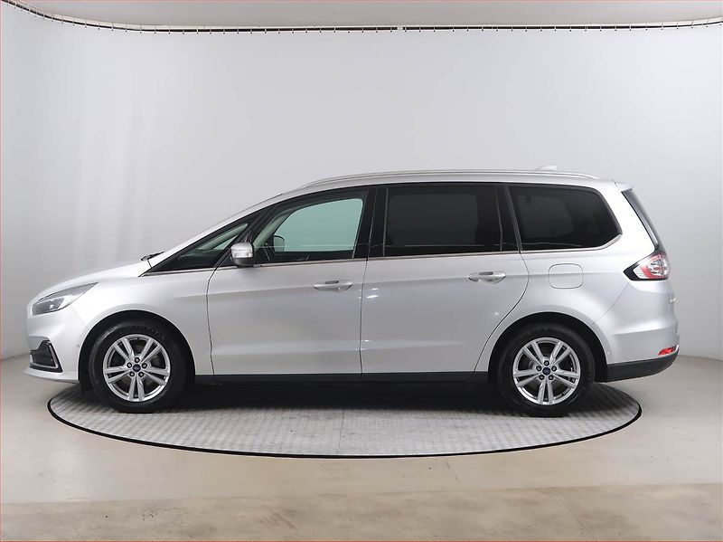 Ford Galaxy (2022) Titanium 2.0 EcoBlue, Automat - fotka 3 z 21