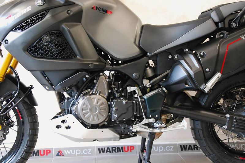 Yamaha XT 1200 Z Super Ténéré (2016) hezký stav - fotka 21 z 21