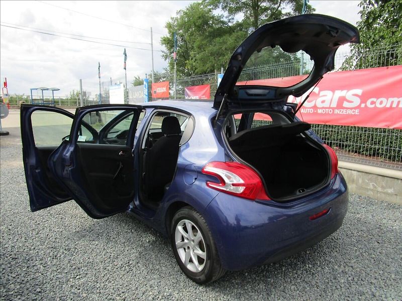 Peugeot 208 1.4HDi  Klima, 2. maj. - fotka 28 z 36