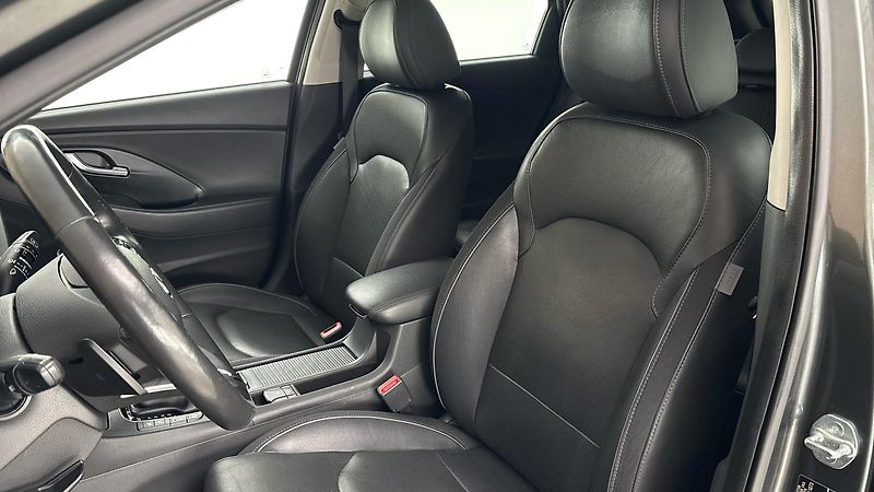 Hyundai i30 1.5 T-GDI AUT Style Kombi - fotka 15 z 29