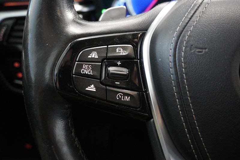 BMW Řada 5 530 D SPORTLINE AUTOMAT - fotka 13 z 28