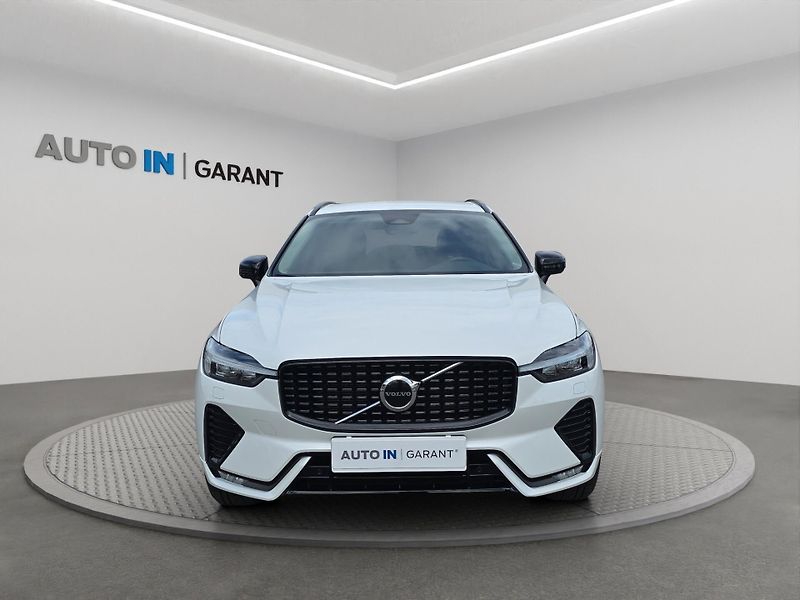 Volvo EX60 (2023) B5 AWD 2.0 MHEV 184kW, ČR, 1 M - fotka 2 z 28