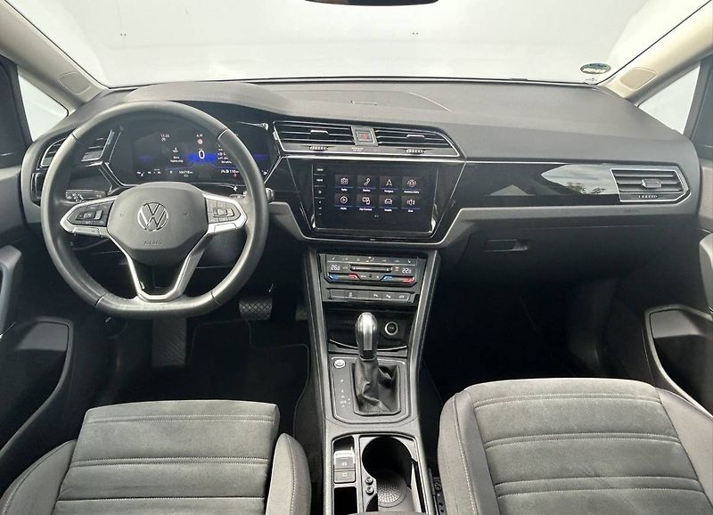 Volkswagen Touran (2022) 2.0 TDI DSG TAŽNÉ PANORAMA - fotka 5 z 31