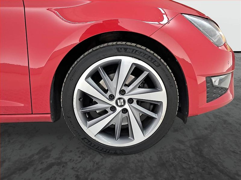 Seat Leon (2016) 1.8 TSI, Kůže, Tempomat - fotka 14 z 20