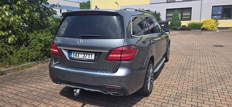 Mercedes-Benz GLS (2016) - fotka 3 z 22