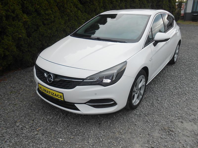 Opel Astra 1.2,KAMERA,NAVI,62TKm - fotka 33 z 38