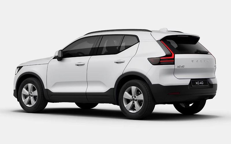 Volvo XC40 (2026) B3 AUT ESSENTIAL - fotka 5 z 7