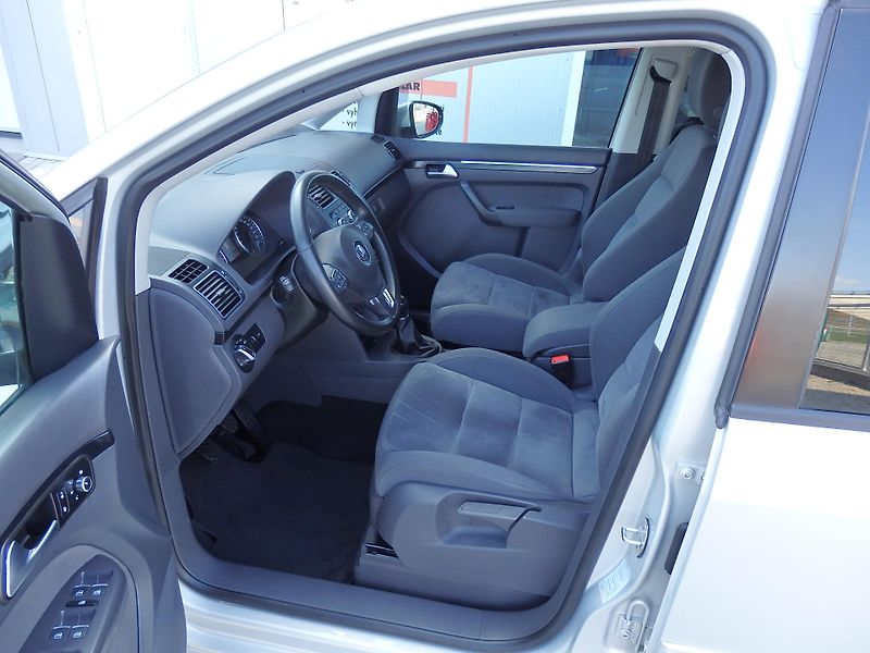 Volkswagen Touran 1.4 TSI 103 kW DIGI. KLIMA,ESP - fotka 6 z 13