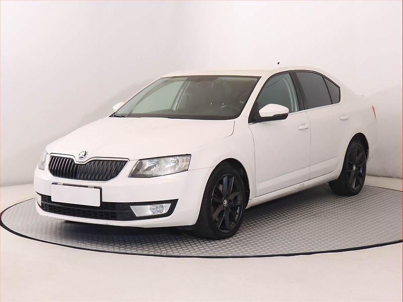 Škoda Octavia (2016) 2.0 TDI, 4X4, Automat, Navi - fotka 2 z 18