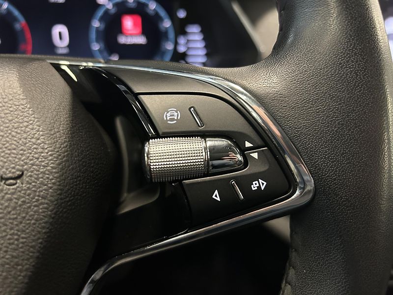 Škoda Octavia (2023) 1.5TSi Style Plus Matrix ACC - fotka 15 z 26