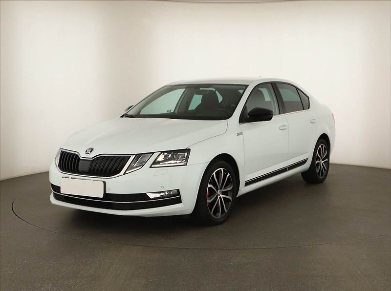 Škoda Octavia (2017) Style 1.6 TDI, Navi, Tempomat - fotka 2 z 14
