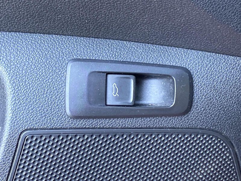 Škoda Karoq (2019) 1.5 TSI 4x4 DSG Style - fotka 28 z 36