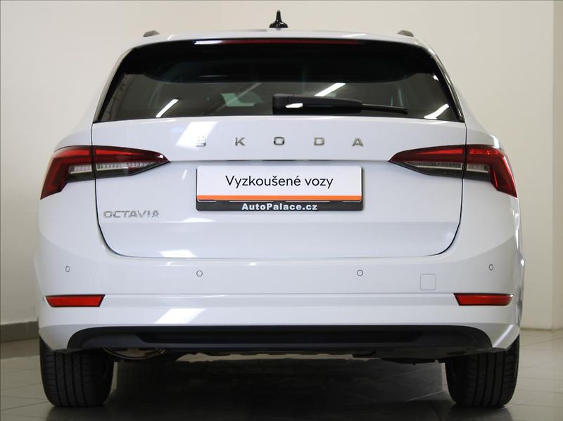 Škoda Octavia 2,0 TDi MT Ambition 47tkm. ČR - fotka 4 z 23