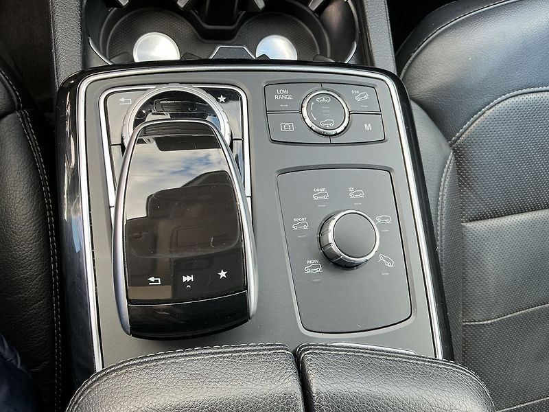 Mercedes-Benz GLS 350 d AMG 4MATIC - fotka 15 z 29