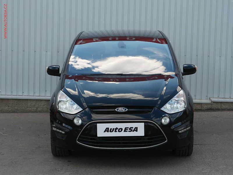 Ford S-MAX (2014) 2.0 TDCi, AT, tempo, kamera - fotka 2 z 23