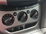 Ford Focus (2011) 1.6 i, AC, výhřev sed - náhled 14