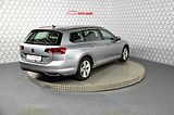 Volkswagen Passat (2023) 2.0 TDI 110 Elegance Variant - náhled 4