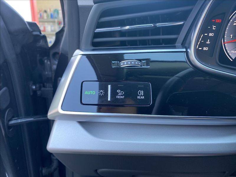 Audi Q8 3,0 55TFSi quattro Sport - fotka 39 z 47