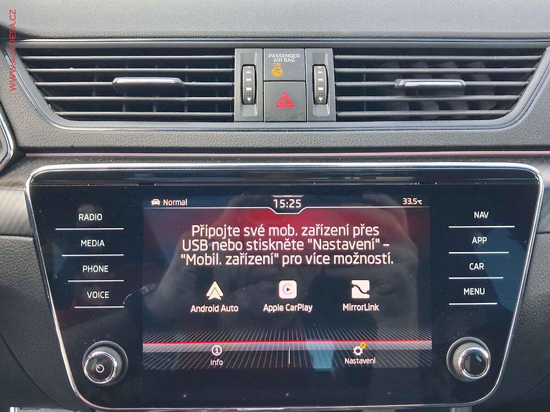 Škoda Superb (2021) 1.5 TSi, SportLine, DSG - fotka 17 z 29