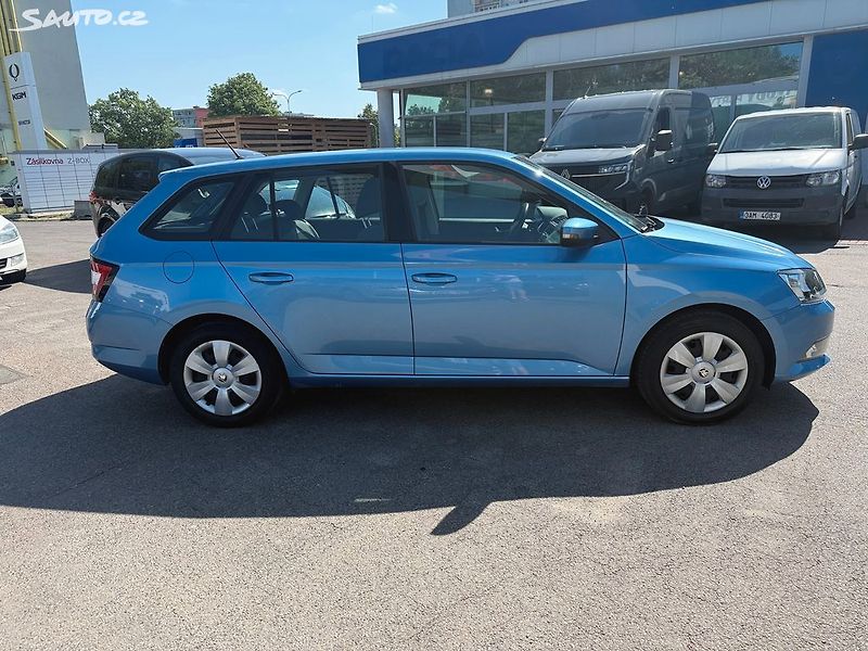 Škoda Fabia 1.2 TSI Ambition Plus - fotka 4 z 28