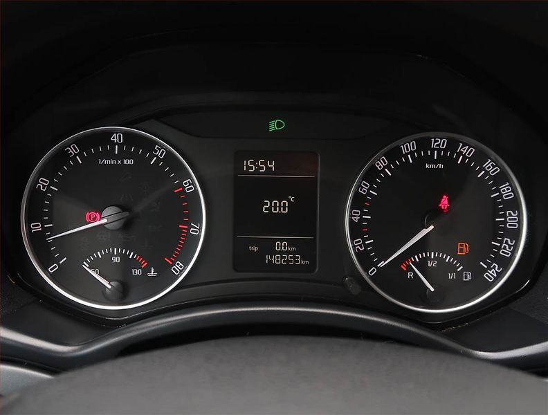 Škoda Octavia (2012) 1.2 TSI - fotka 11 z 15