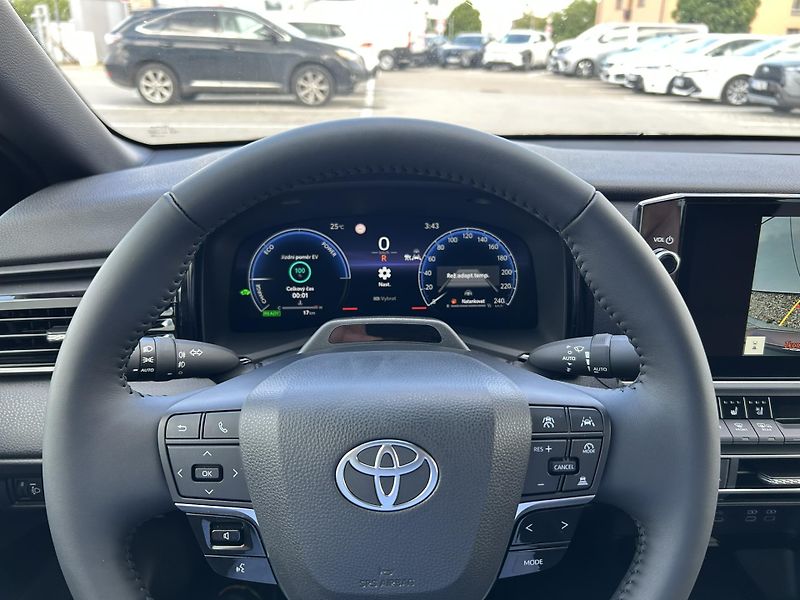 Toyota Camry (2025) PRESTIGE 2.5 HEV AT - fotka 6 z 14