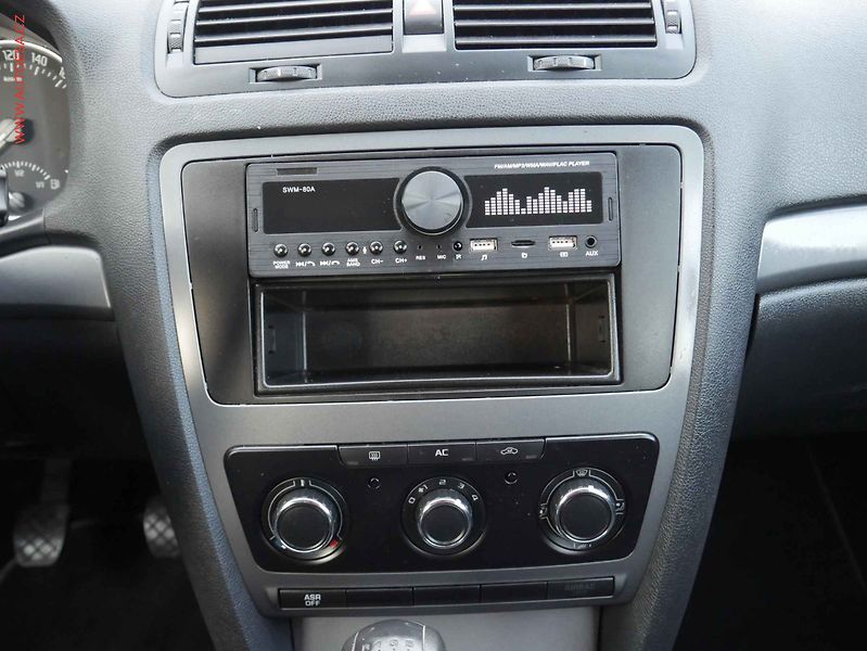 Škoda Octavia (2011) 1.2TSi, 1.maj,ČR, AC, STK4/28 - fotka 11 z 15