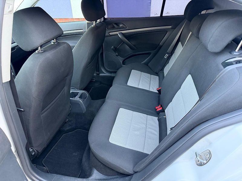 Škoda Octavia II. 1,9 TDI / 2.maj./ ČR /  - fotka 13 z 30