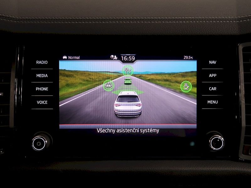Škoda Kodiaq (2023) SPORTLINE 2.0TDI 147KW 4x4 DSG - fotka 32 z 45