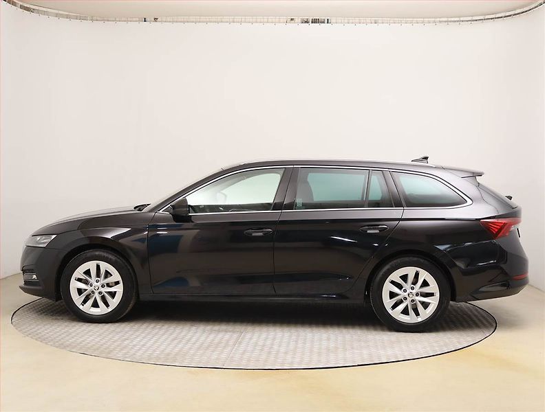 Škoda Octavia (2023) 2.0 TDI - fotka 3 z 25