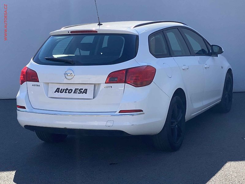 Opel Astra (2016) 1.6CDTi, ČR, servis.kniha - fotka 4 z 17