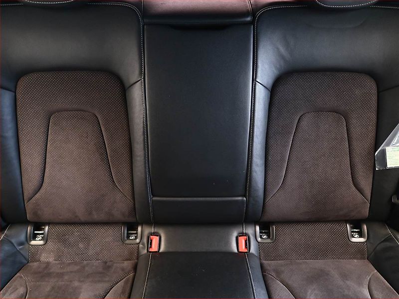 Audi A5 (2010) 2.0 TFSI, 4X4, Automat - fotka 10 z 15