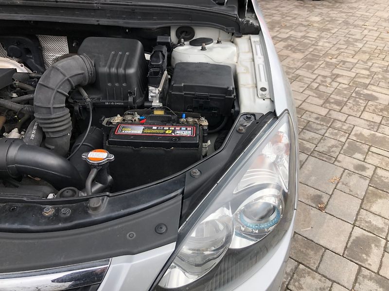 Hyundai i30 (2009) 1.4 16V - fotka 26 z 33